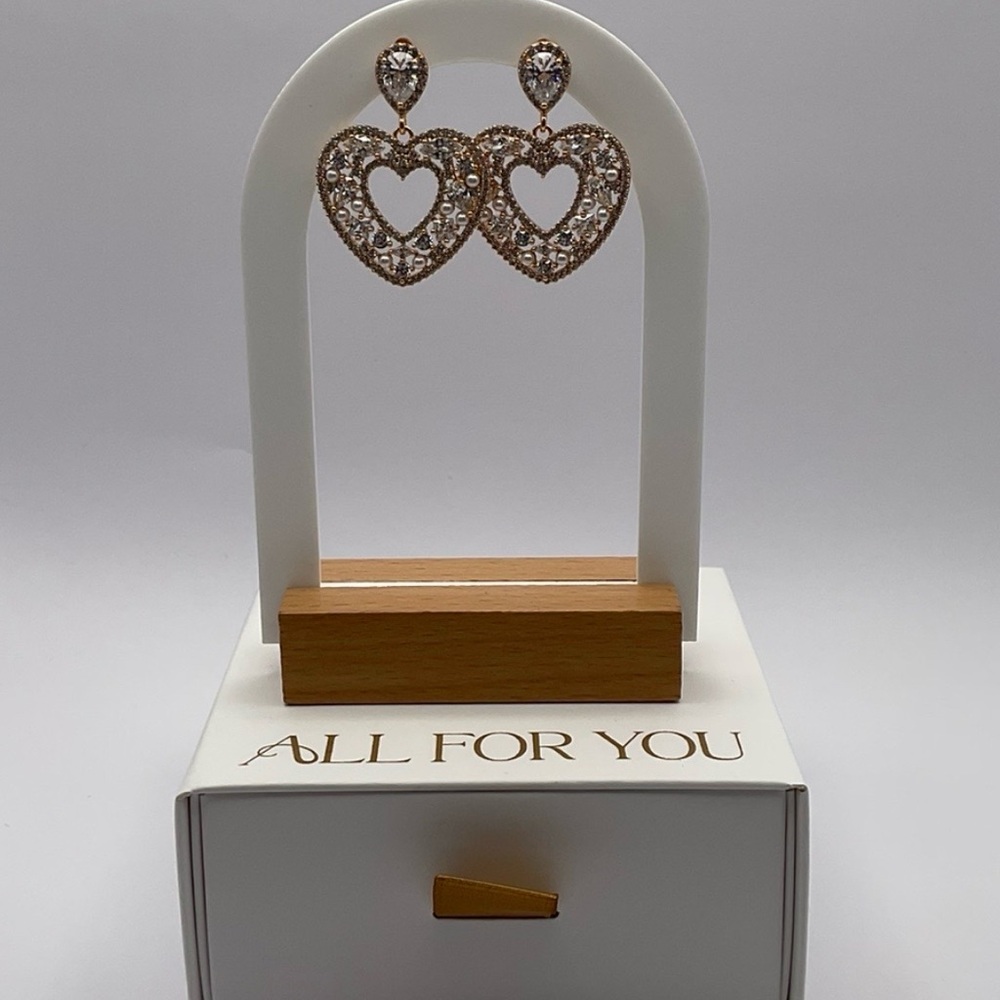 Elegant Hearts Earrings